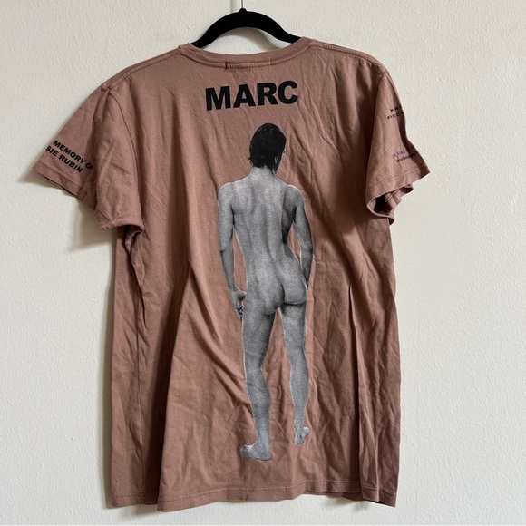 RARE Marc Jacobs “Protect Your Largest Organ “ T-Shirt Unisex - Picture 3 of 3